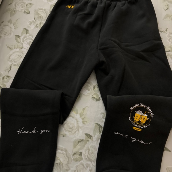 Made You Smile Black Sweatpants - Picture 5 of 7